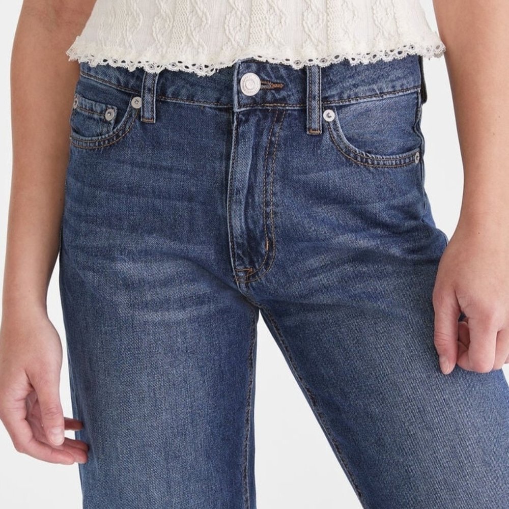Aeropostale High Rise Blue Jeans with Classic Style